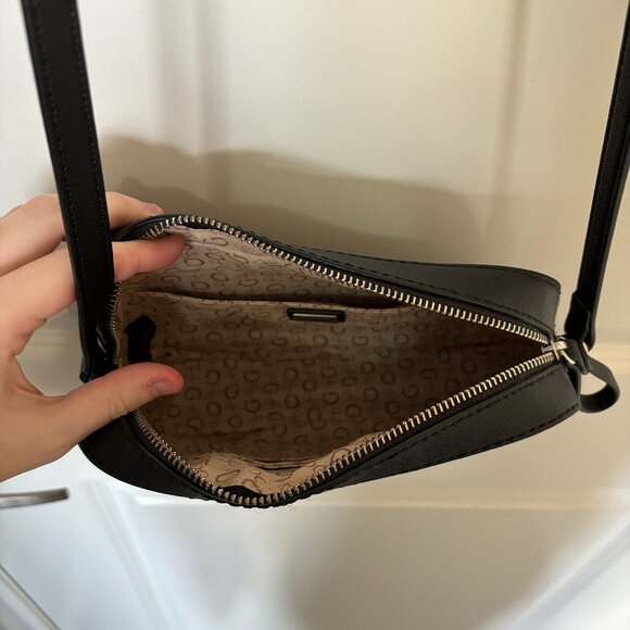 Black GUESS Purse - Picture 4 of 4